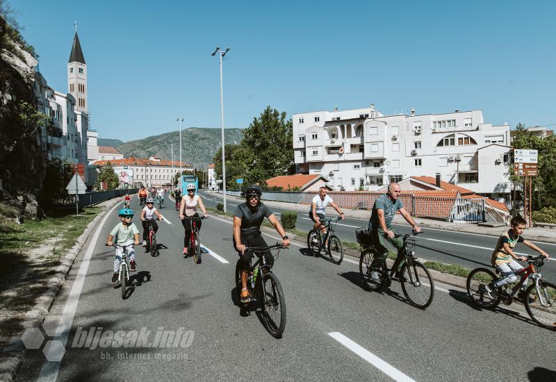 Mostarska biciklijada nije razočarala: Pridružio se i veliki broj djece 