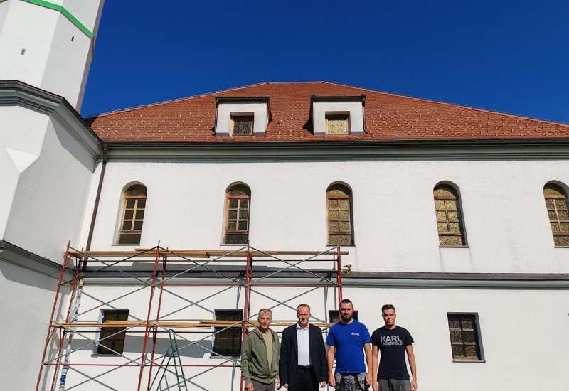 Bošnjaci u Bosanskoj Kostajnici bore se s odlaskom i starenjem - Bošnjaci u Bosanskoj Kostajnici bore se s odlaskom i starenjem