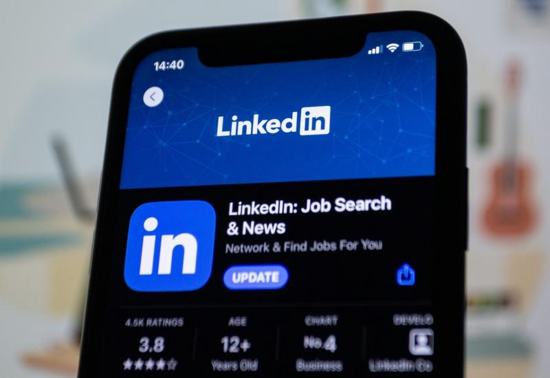 LinkedIn na udaru regulatora zbog korišenja podataka korisnika za AI