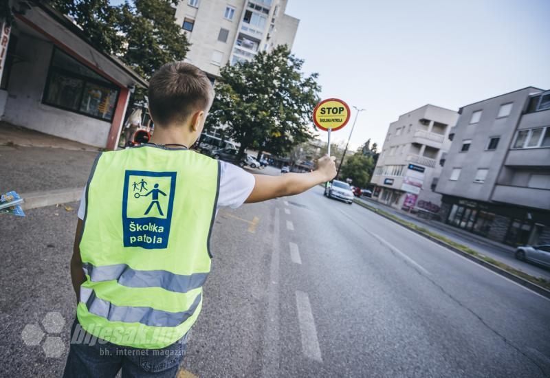 FOTO | ''Čuvajte nas, pazite nas jer znakovi su premalo'' - Počela je školska godina, oprezno na cesti