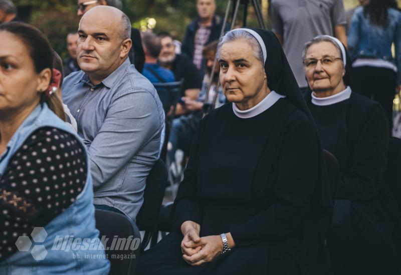 FOTO | Tamburaški orkestar Mostar poklonio sugrađanima koncert za pamćenje