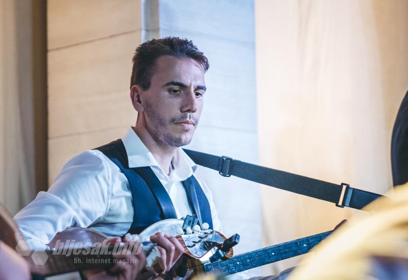 FOTO | Tamburaški orkestar Mostar poklonio sugrađanima koncert za pamćenje