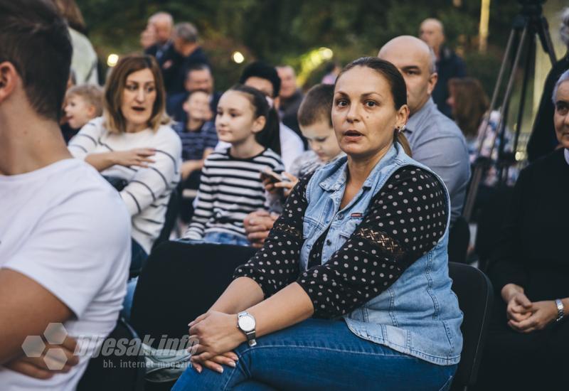 FOTO | Tamburaški orkestar Mostar poklonio sugrađanima koncert za pamćenje