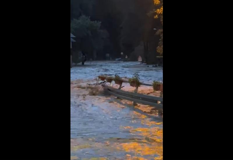 Poplava u Kreševu - Kreševo: Blokirane ceste, građani pozvani da ostanu kući 