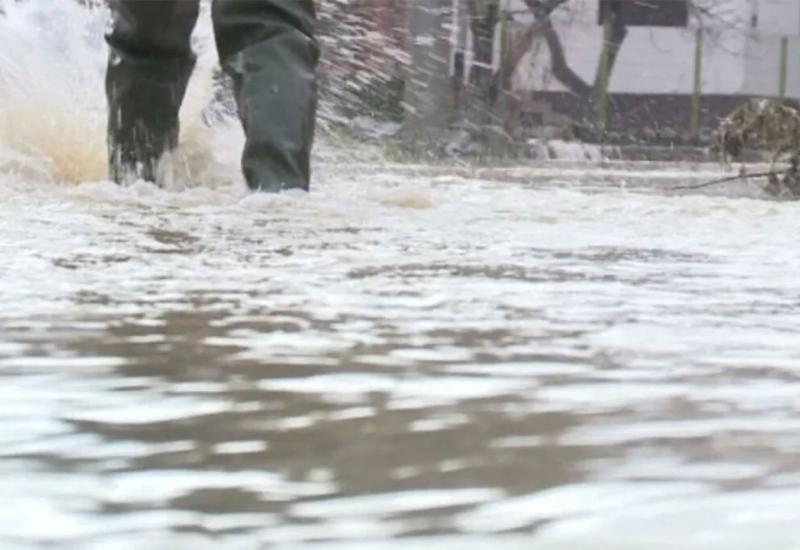 Izvanredna situacija: U Drežnici poplave oštetile 4 objekta i vozila, nema stradalih osoba