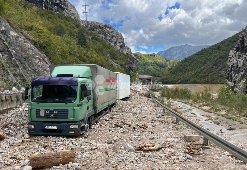 FOTO&VIDEO Apokaliptične scene: Prve fotografije s područja pogođenog klizištima