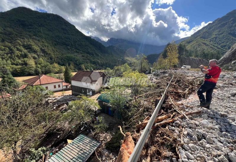 FOTO&VIDEO Apokaliptične scene: Prve fotografije s područja pogođenog klizištima