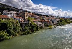 Neretva u Mostaru - stanje je za sada pod kontrolom