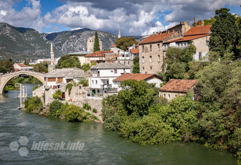 Neretva u Mostaru - stanje je za sada pod kontrolom