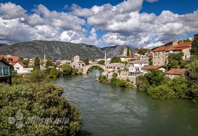 Razina Neretve u Mostaru - Na području Jablanice u 24 sata palo 323 litra kiše po četvornom metru