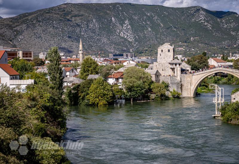 Neretva u Mostaru - stanje je za sada pod kontrolom