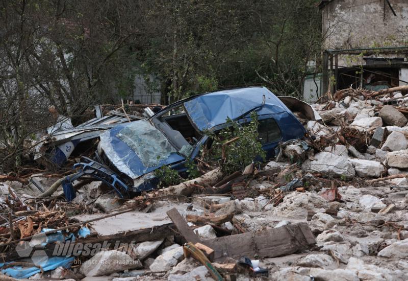 FOTO/VIDEO | Bljesak.info u Donjoj Jablanici: Nastavlja se potraga za nestalima, počela padati kiša