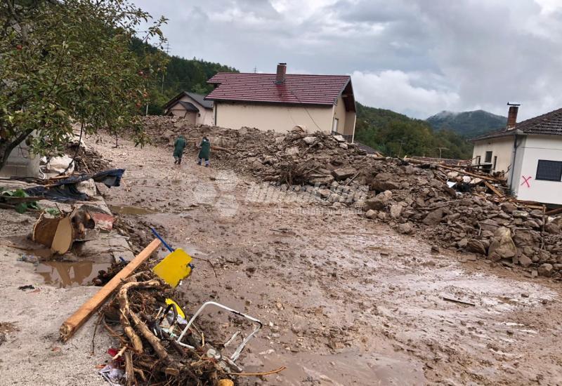 FOTO/VIDEO | Bljesak.info u Donjoj Jablanici: Nastavlja se potraga za nestalima, počela padati kiša