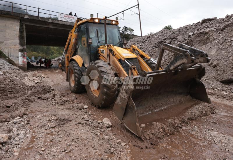 FOTO-GALERIJA IZ JABLANICE: Vremena za osvrtanje unatrag nema