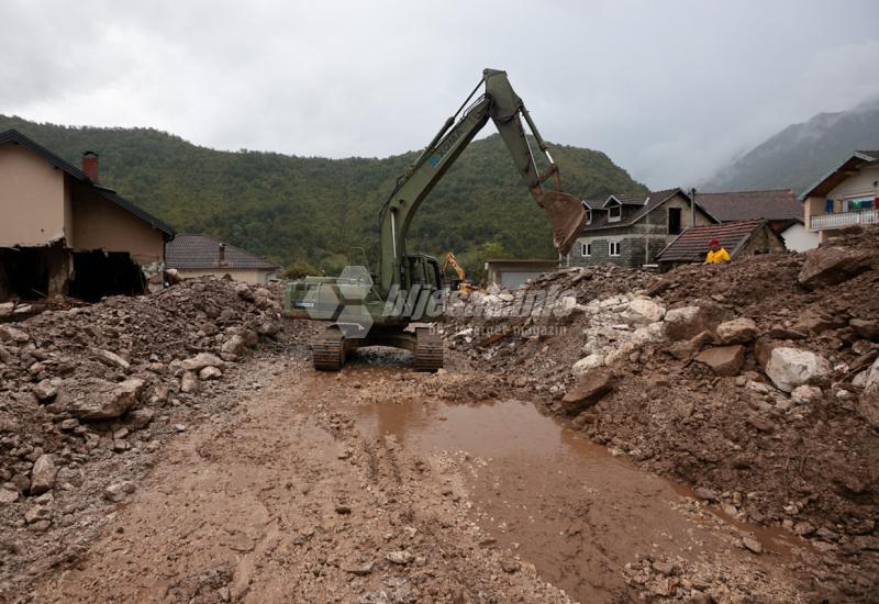 FOTO-GALERIJA IZ JABLANICE: Vremena za osvrtanje unatrag nema