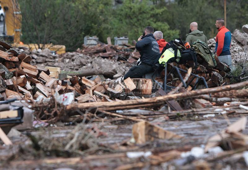 Jablanica: Stanje na terenu i dalje teško, spasioci ulažu nadljudske napore u potrazi za nestalim