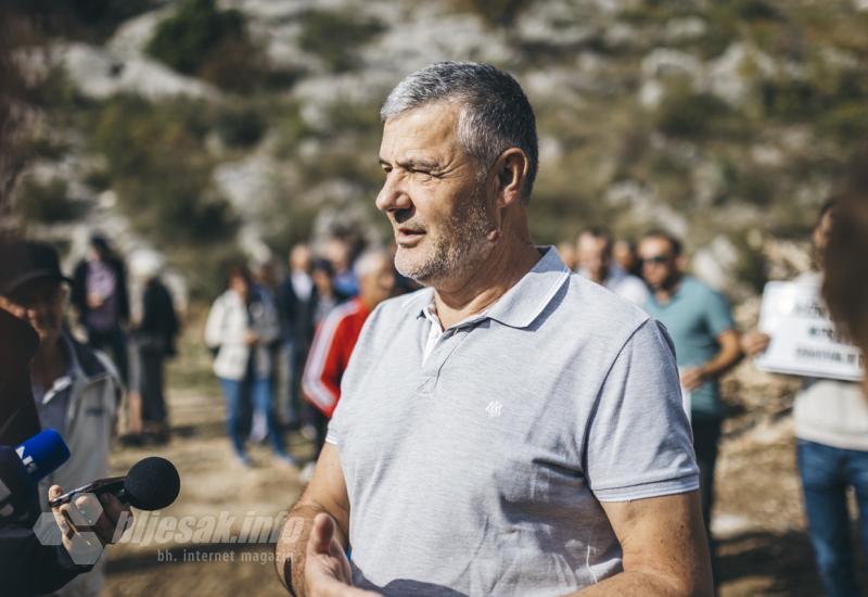 FOTO | U Mostaru organiziran prosvjed zbog solara: ''Ne želimo sudbinu Donje Jablanice''