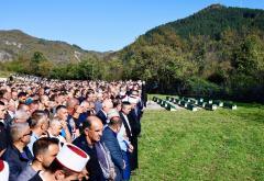 FOTO Kolektivna dženaza u Jablanici: Noć je to koja će ostati crnim slovima upisana