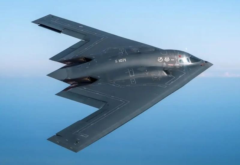 Bombarder Northrop B-2 Spirit - Bombarderima B-2 Amerikanci napali Jemen