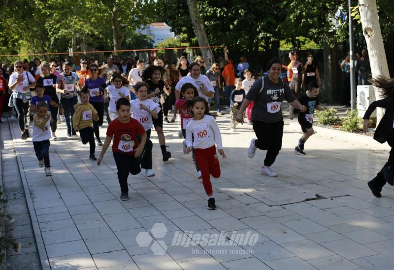 FOTO | Mostarci trčali i šetali s ciljem podizanja svijesti o multipla sklerozi