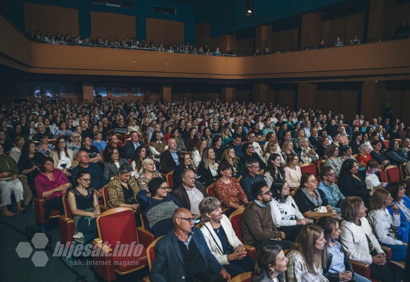 FOTO | Novi Fosili i Mostarci zapjevali zajedno za dobra stara vremena 