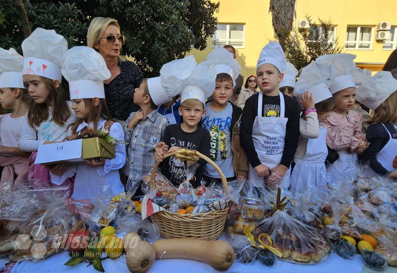 FOTO | U Čapljini upriličeni Dani kruha, a prihod od prodaje ide za Jablanicu