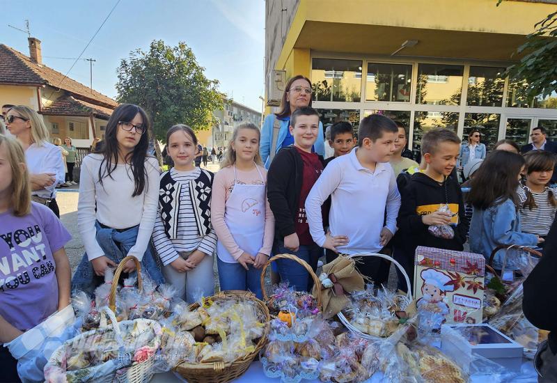 FOTO | U Čapljini upriličeni Dani kruha, a prihod od prodaje ide za Jablanicu