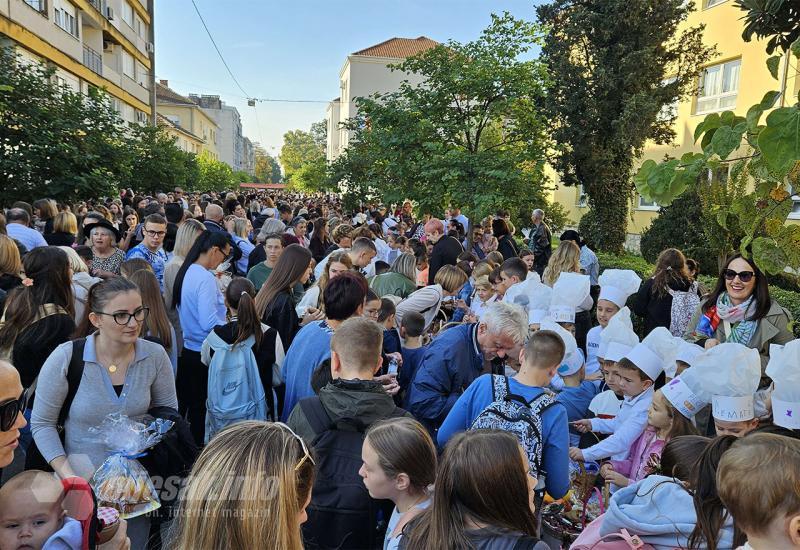 FOTO | U Čapljini upriličeni Dani kruha, a prihod od prodaje ide za Jablanicu