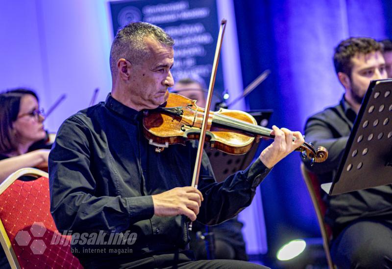 Koncert Simfonijskog orkestra Mostar - Simfonijski orkestar Mostarcima poklonio vrhunski koncert: 