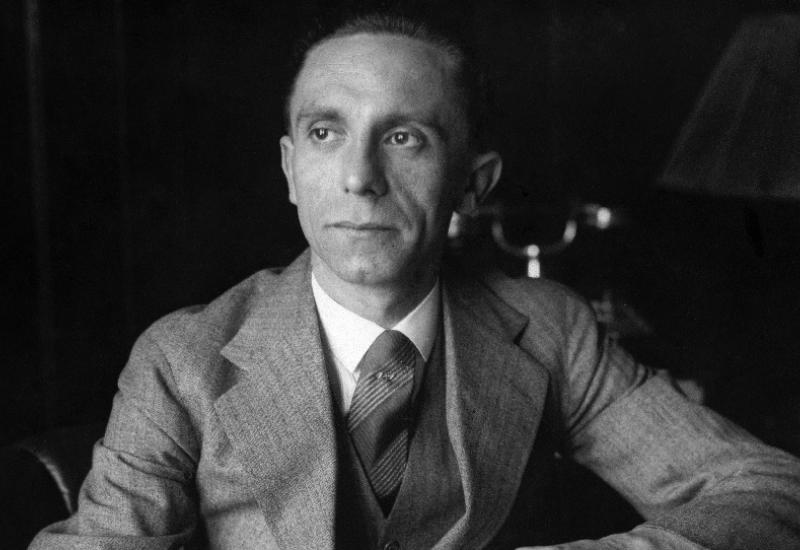 Paul Joseph Goebbels (Rheydt, kod Düsseldorfa, 29. listopada 1897. – Berlin, 1. svibnja 1945.) - Joseph Goebbels, hromi i neugledni moćnik u službi Adolfa Hitlera