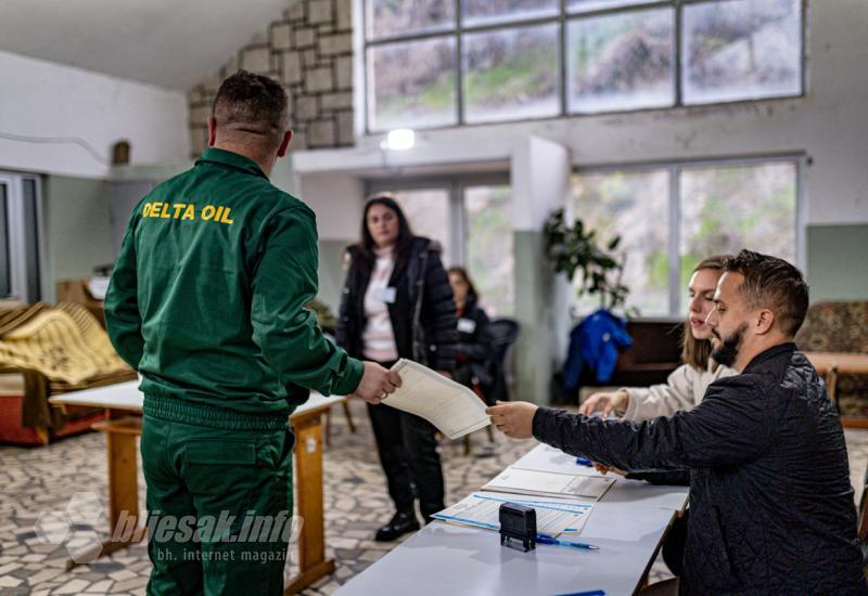 FOTO | Donja Jablanica na biralištu