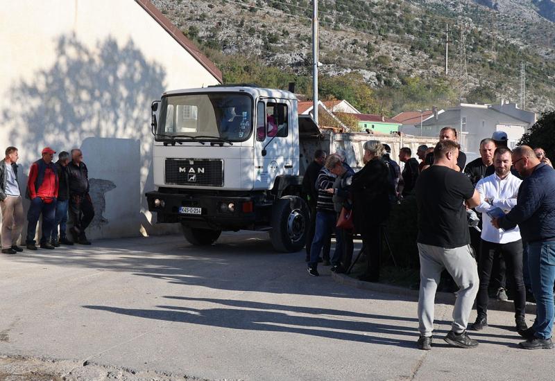 Održan prosvjed u Mostaru: "Ako se ništa ne poduzme, izlazimo na ulicu, ovo traje predugo"