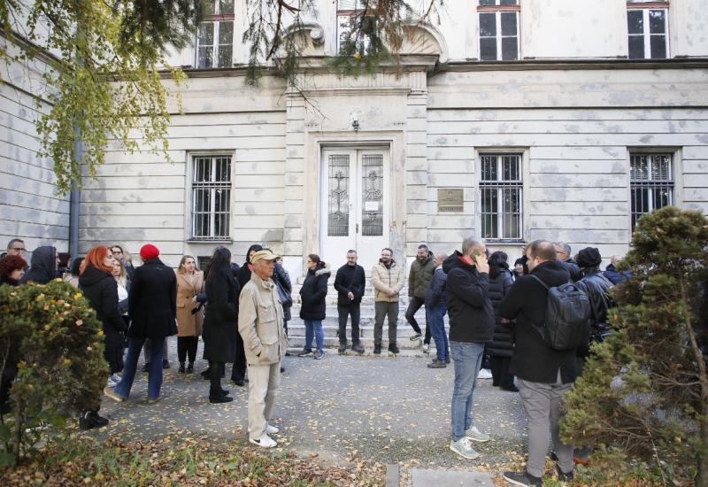 NUB BiH - Uposlenici Nacionalne biblioteke: Vijeće ministara snosi odgovornost