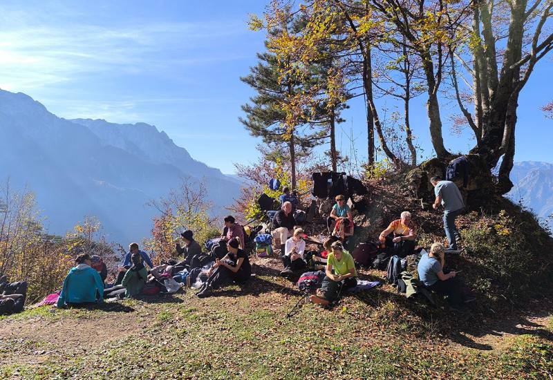 Humanitarna tura za pomoć stradalima u poplavama i klizištima - FOTO | 80 planinara sudjelovalo u humanitarnoj turi za pomoć stradalima u poplavama i klizištima