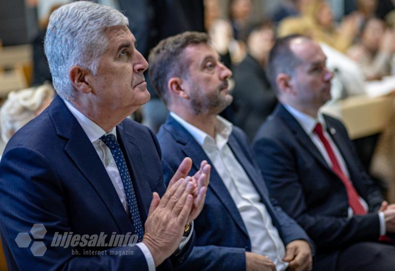 Dragan Čović i Mario Kordić na simpoziju pod nazivom Prvi transfuzijski dani u BiH - 75 godina humanosti: Kako je transfuziologija mijenjala medicinu u Mostaru