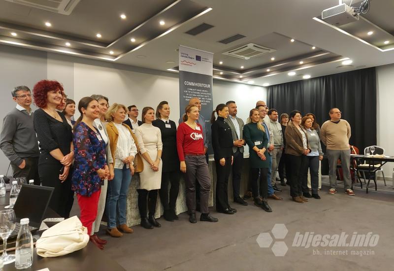 FOTO | Učimo od susjeda: "Vrijeme je za zaštitu hercegovačkog i bosanskog ćilima" 