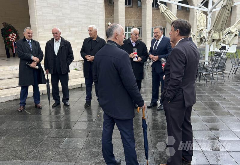 VIDEO | Sastali se nekadašnji ministri Vlade HR Herceg-Bosne: ''Nakon 31 godine opet smo zajedno''