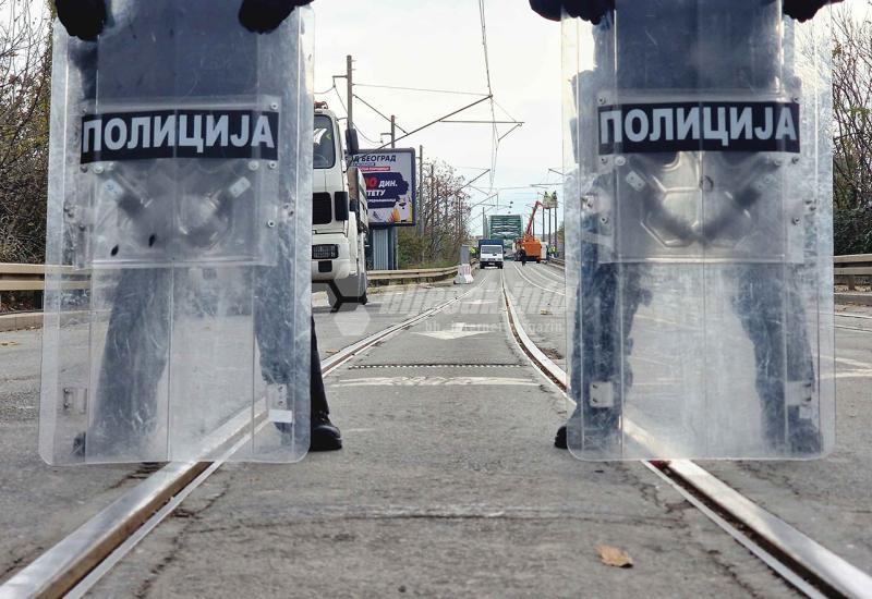 Bljesak iz Beograda: Protesti zbog rušenja Starog savskog mosta, uhićenja i sukobi s policijom