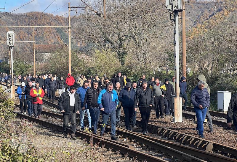 Pruga koja čeka obnovu i zbog koje se prosvjeduje - FOTO | Pogledajte prugu koja čeka obnovu