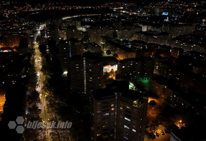 FOTO/VIDEO - Kako LED rasvjeta obasjava mostarske ulice?