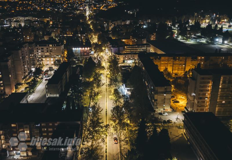 FOTO/VIDEO - Kako LED rasvjeta obasjava mostarske ulice?