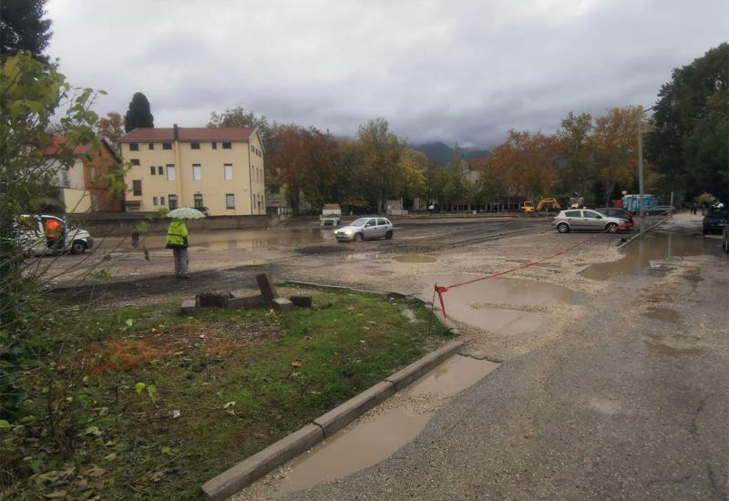 Krenuli radovi na uređenju prostora za Advent