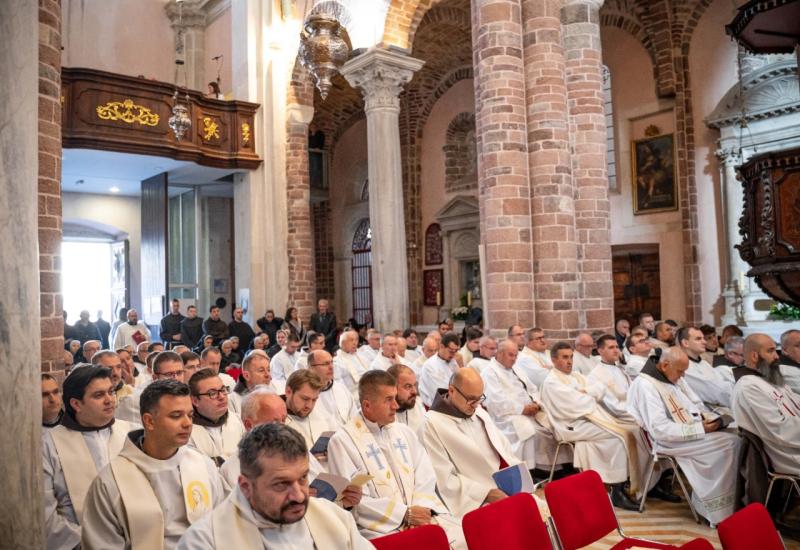 Biskupsko ređenje mons. Mladena Vukšića - Čović i Krišto na biskupskom ređenju mons. Mladena Vukšića: 