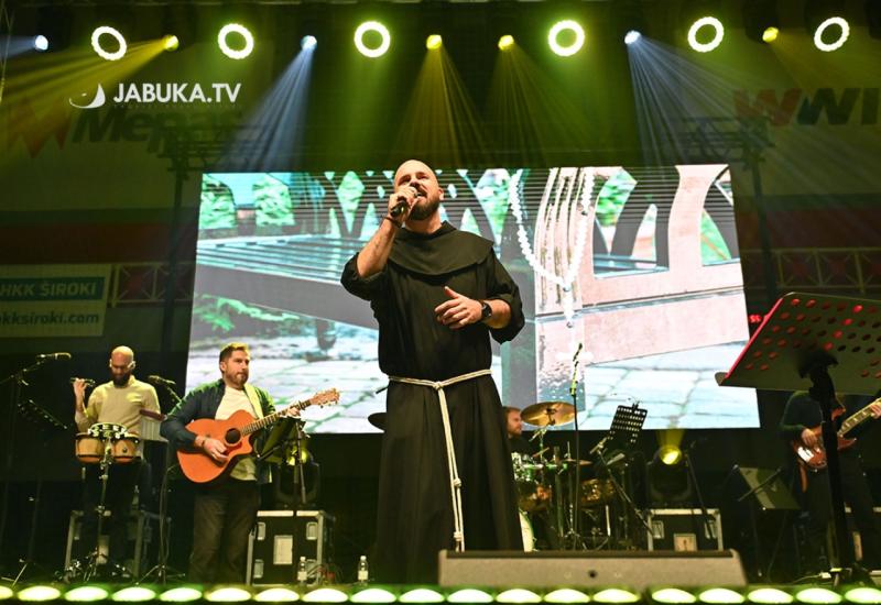 Humanitarni koncert duhovne glazbe - Široki Brijeg koncertom slavio Boga: 