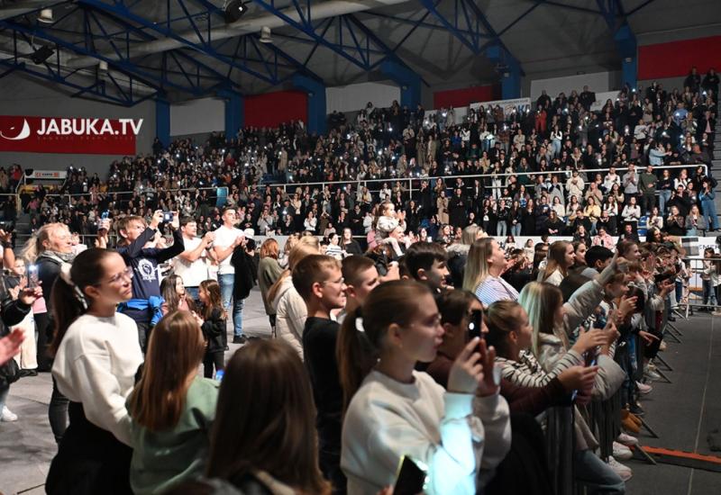 Humanitarni koncert duhovne glazbe - Široki Brijeg koncertom slavio Boga: 