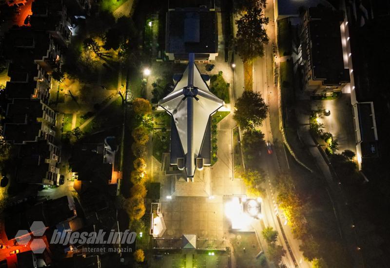 FOTO | Mostarska katedrala: Kako je Franićeva vizija nadjačala ograničenja režima