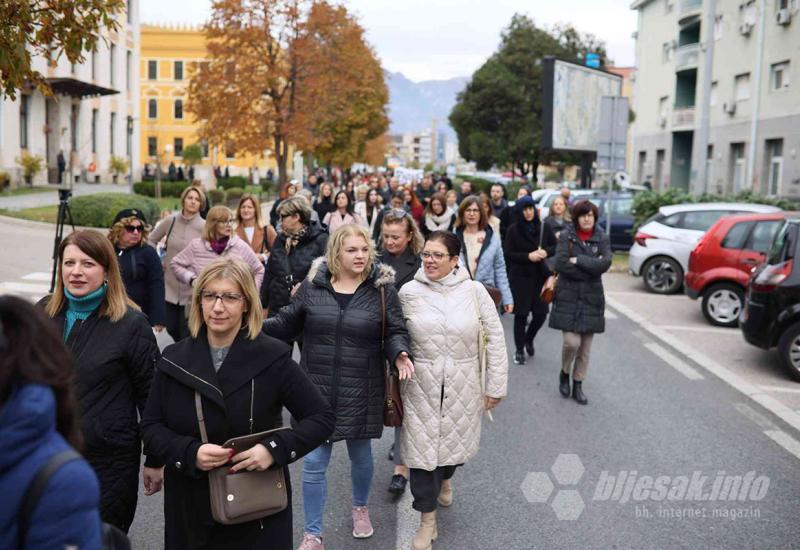 Najmasovniji prosvjed prosvjetara u HNŽ - Peti put smo ovdje, borimo se za našu djecu a ne sebe