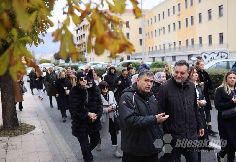 Najmasovniji prosvjed prosvjetara u HNŽ - Peti put smo ovdje, borimo se za našu djecu a ne sebe