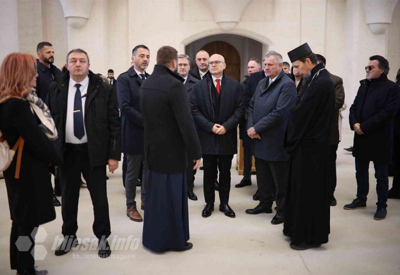 Premijer Srbije stigao u Mostar - dočekao ga premijer Republike Srpske