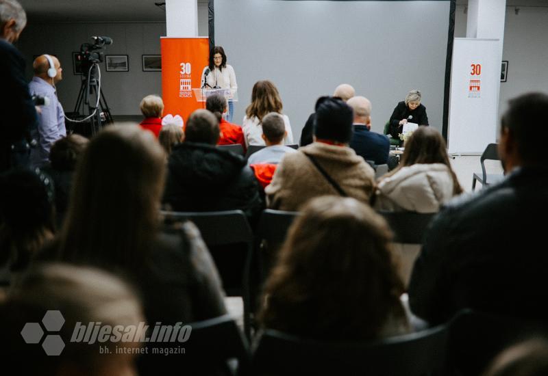 FOTO: U Mostaru održana manifestacija Književna jesen